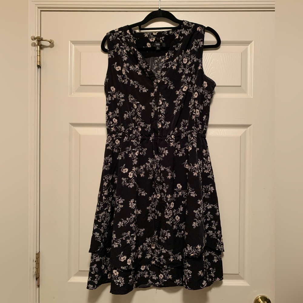 Black Sleeveless Floral Sundress - size L